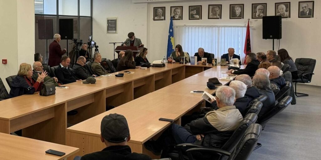 Gjilani çel “Vjeshtën letrare” – 16 vite me fjalën e shkruar që mbledh krijuesit e Anamoravës