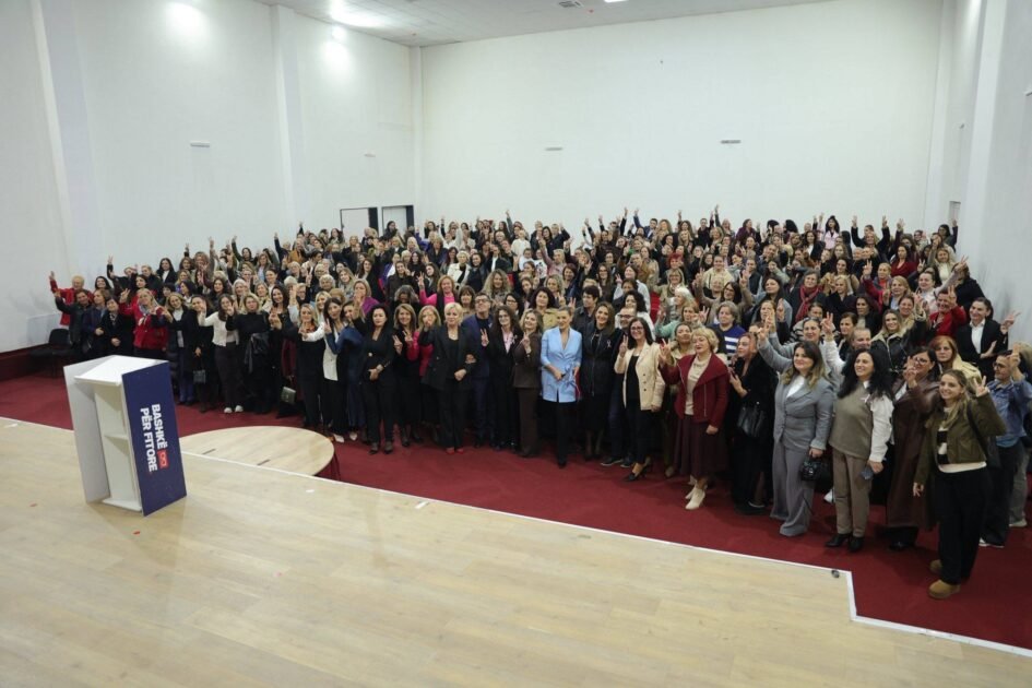 Forum i Gruas në Gjilan: Arbër Ismajli premton më shumë mundësi për punësim dhe mbështetje për bizneset e grave