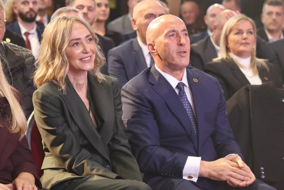 Haradinaj prezanton programin qeverisës të AAK-së: “Dyfishim pagash, rritje ekonomike dhe siguri për çdo familje”