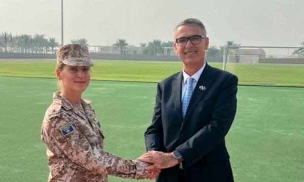 Oficerja e FSK-së, Lirijona Bajraktari zë vendin e parë në trajnimin në Emiratet Arabe