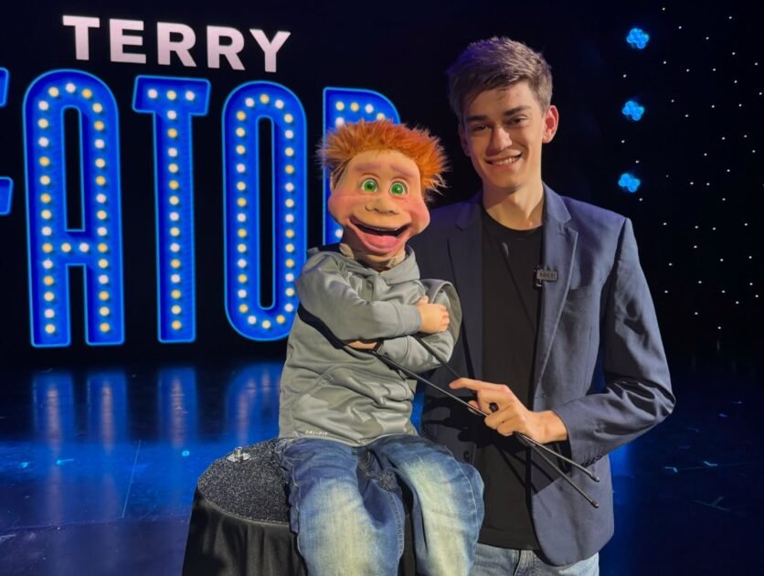 Nikolas Bushi: Shqiptari nga Amerika që bëri magji me kukullën Chris në “Albania’s Got Talent”