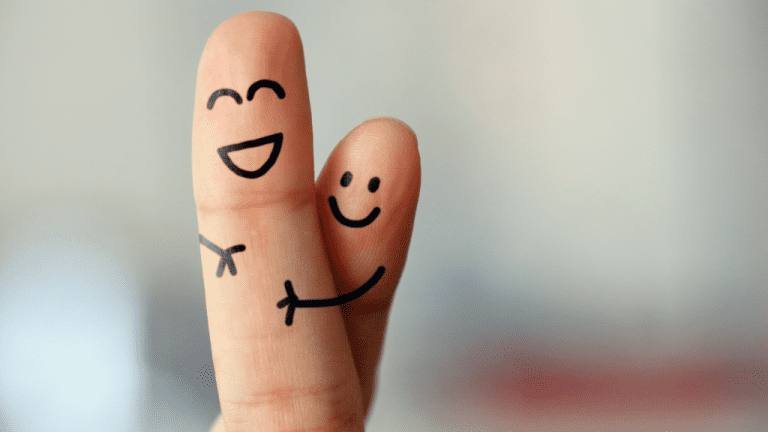 Dita Botërore e Përqafimit: Historia e gjesit universal të dashurisë