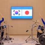 Kur diplomacia takohet me ritmin: Liderët e Koresë së Jugut dhe Japonisë bëhen DJ dhe bateristë