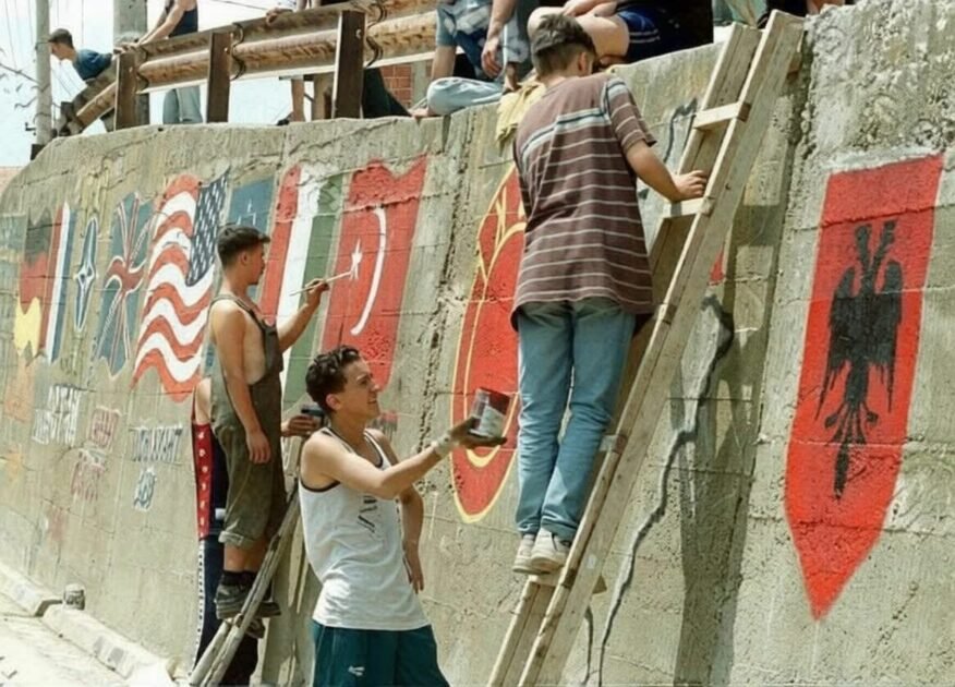 Roland Masurica rrëfen historinë pas muralit që nderoi aleatët e Kosovës