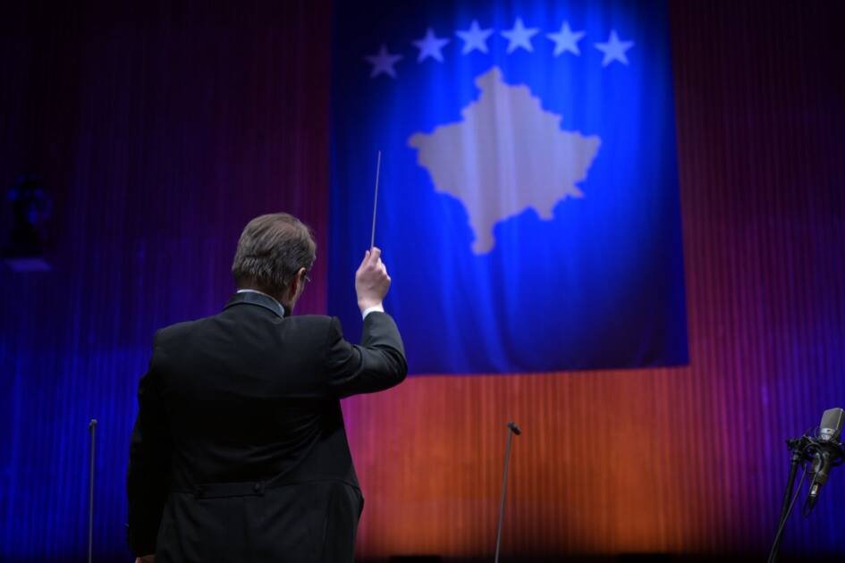 Filharmonia e Kosovës shkëlqen në Varshavë me debutimin historik