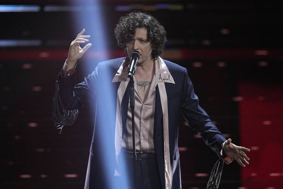 Adriano Celentano shpërthen në elozhe për Ermal Metën në Sanremo 2026