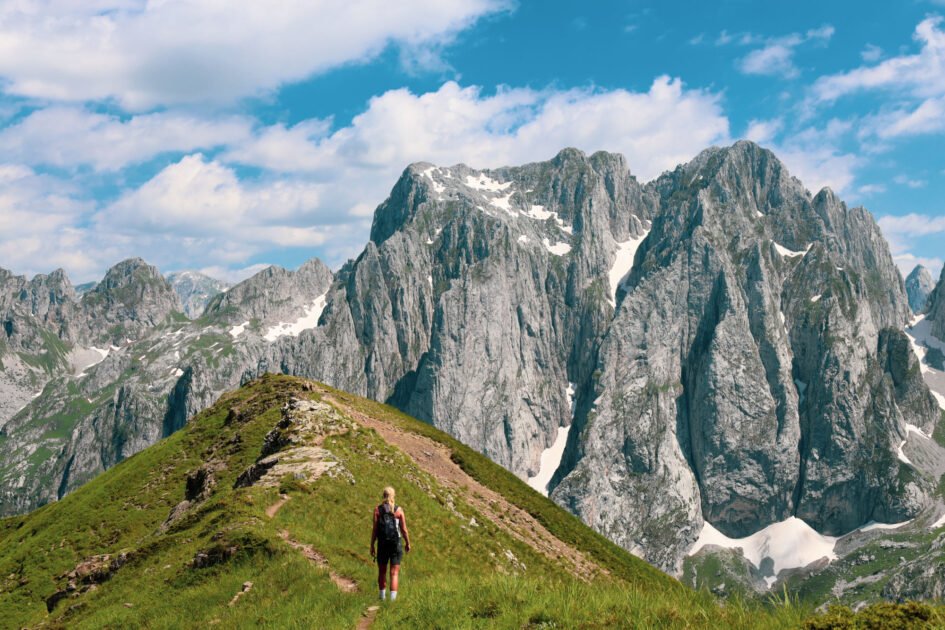 “Peaks of the Balkans” rritet globalisht: Shtegu malor shqiptar tashmë me platforma informative në disa gjuhë