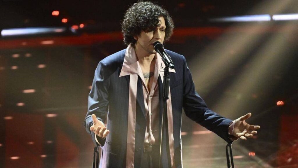 Ermal Meta emocionon Sanremon me “Stella Stellina”