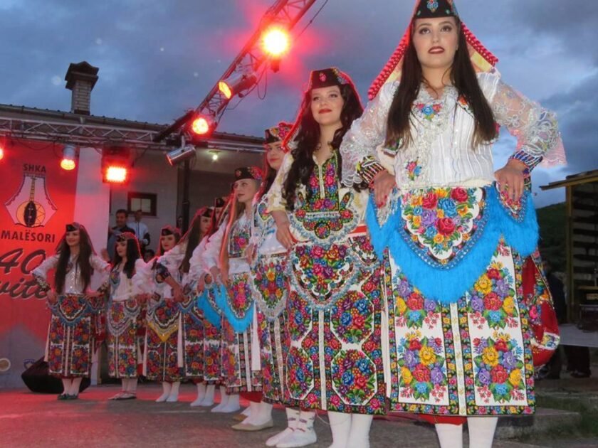 Veshja tradicionale e Hasit nis rrugëtimin drejt UNESCO-s