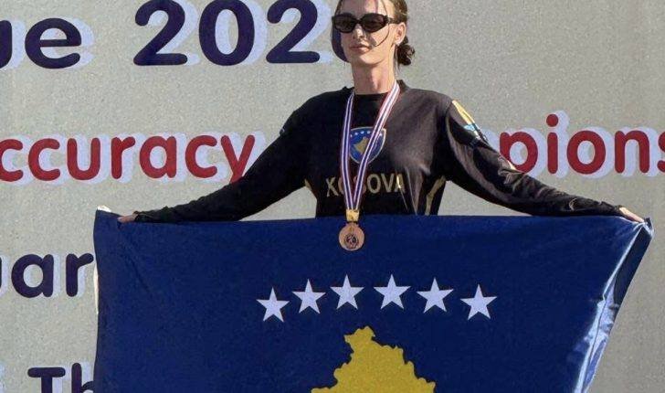 Lisjeta Thaqi numër 1 në botë – Kosova ngjitet në majat e paragllajdit të precizionit
