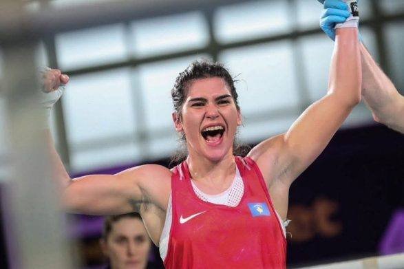 Donjeta Sadiku fiton medaljen e artë në “Strandja 2026” – Kosova konfirmohet forcë në boksin ndërkombëtar