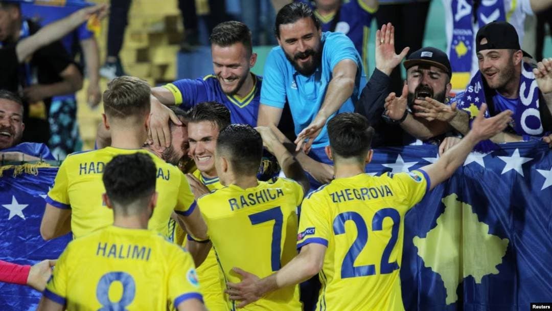 Kosovë – Sllovaki: gjysmëfinalja që vendos një hap drejt Kupës së Botës 2026