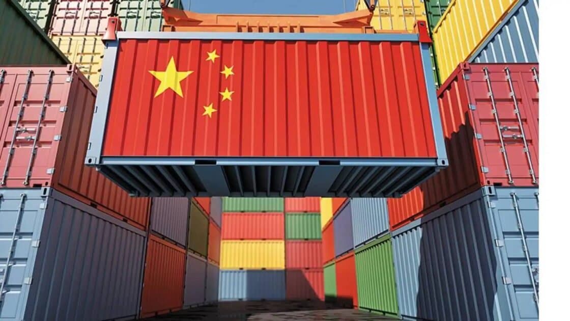 1 trilion dollarë suficit: Kina dominon tregjet ndërkombëtare