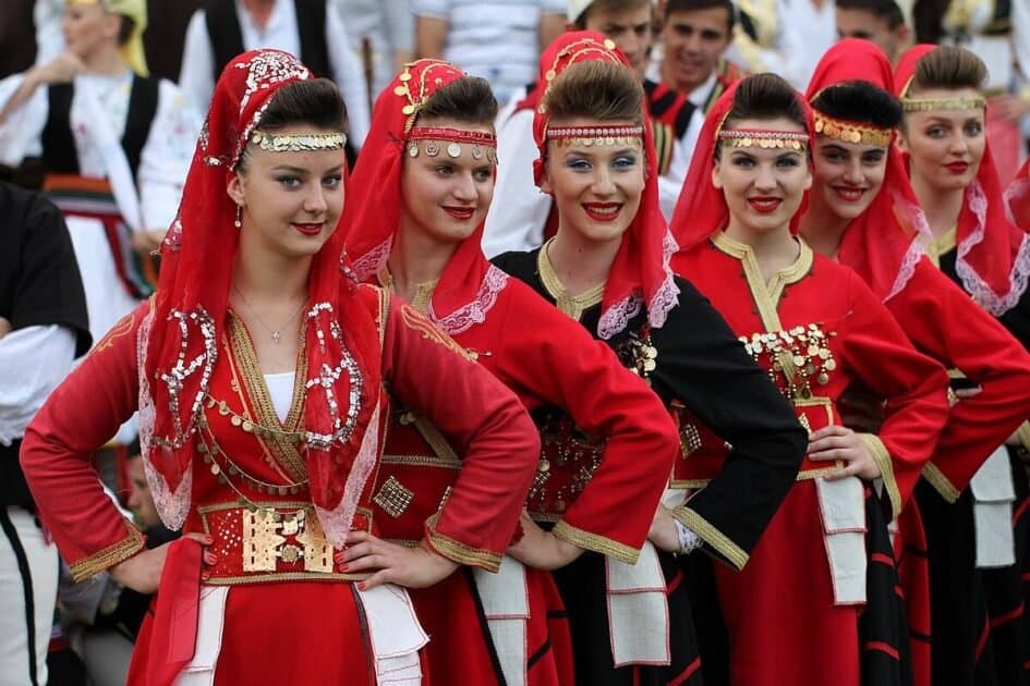 Veshjet kombëtare shqiptare shkelqejnë për herë të parë në Oktoberfest