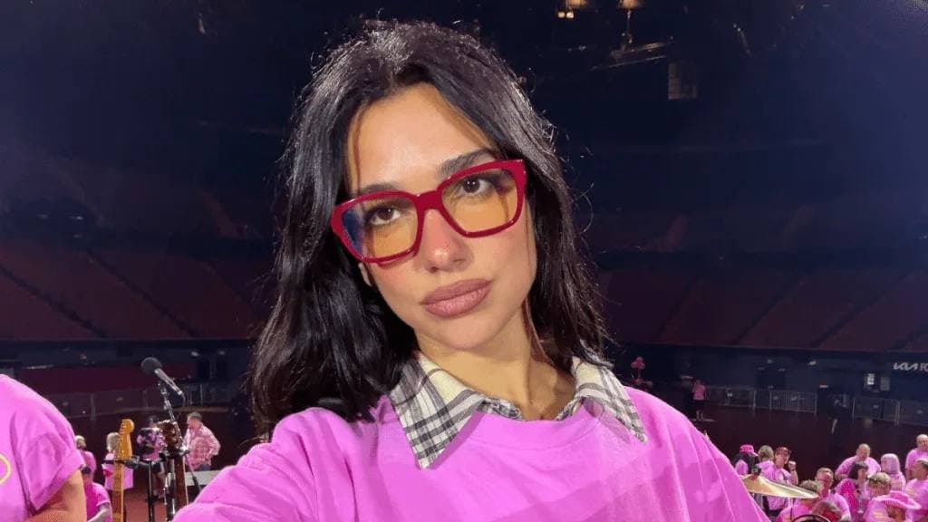 Dua Lipa kalon provimin GCSE për Gjuhën Spanjolle