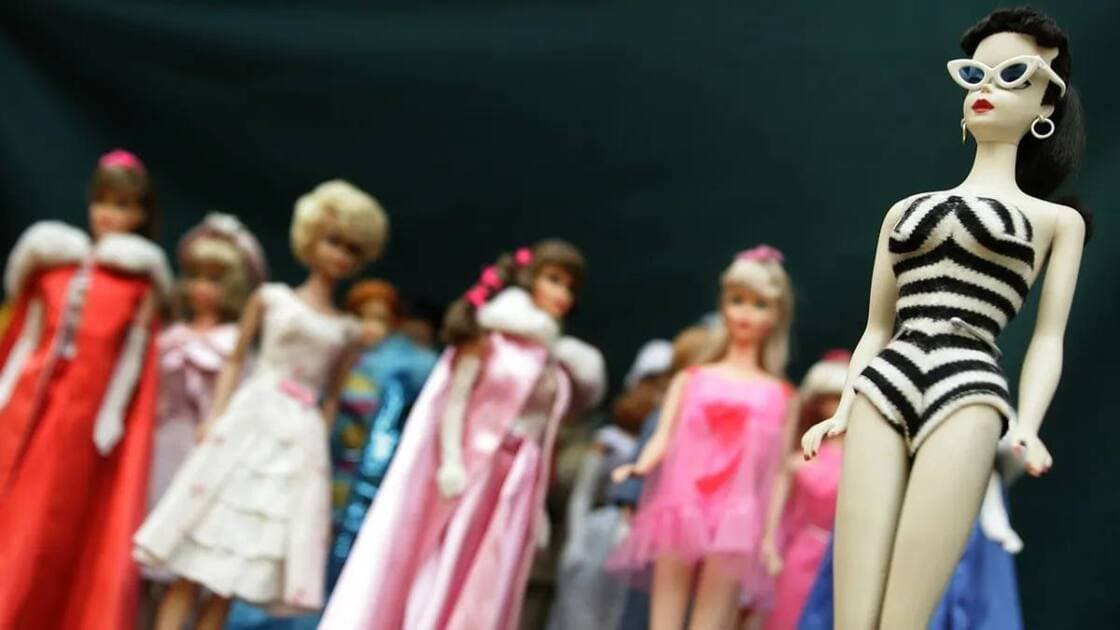 Dita e Barbie: Si lindi kukulla më e famshme në botë