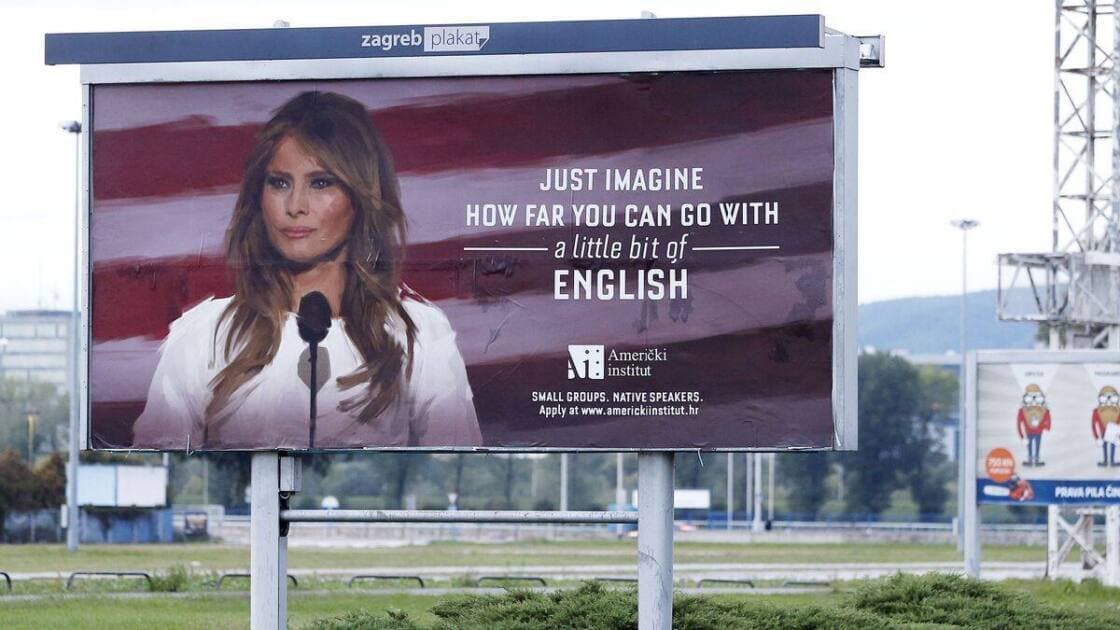 “Imagjino sa larg mund të shkosh me pak anglisht” – kampanja e guximshme që përdori imazhin e Melania Trump