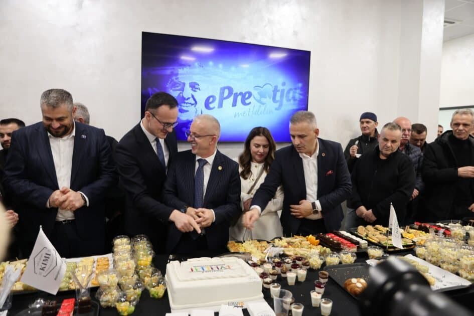 Halil Kastrati nderohet si Qytetar Nderi i Gjilanit dhe hapet projekti që ndryshon jetën e komunitetit