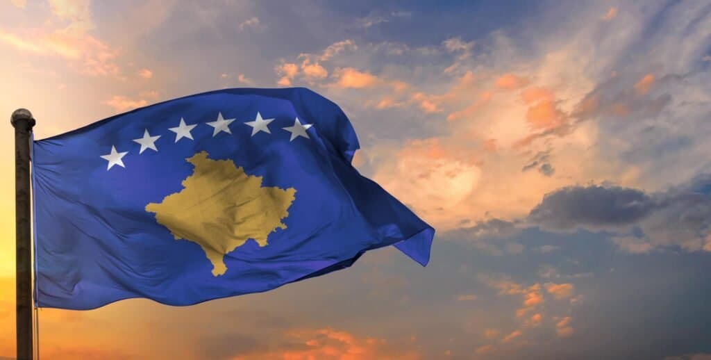 Kosova feston 18-vjetorin e Pavarësisë me ceremoni solemne dhe nderime kombëtare
